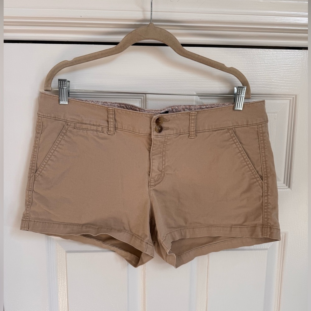 EUC American Eagle Outfitters khaki brown tan chino shorts 14 soft!!!